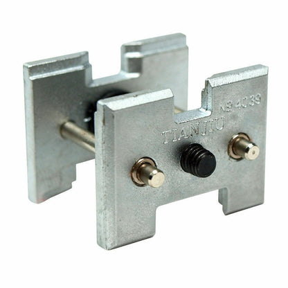 New #4039 Small Watch Case Movement Clip Holder Watchmaker Clamp Repair Tool F