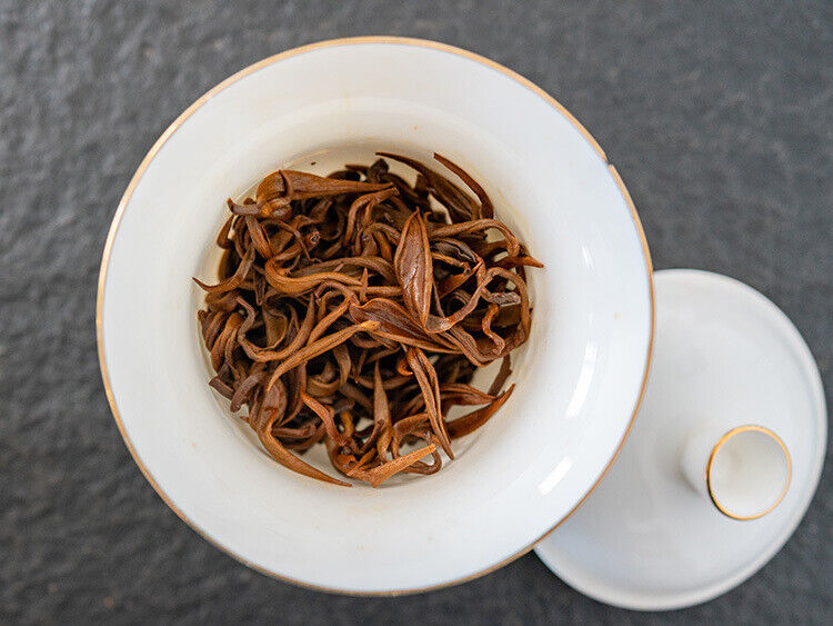 Fengqing Dian Hong tea gold snail spring tea Yunnan black tea red snail gold bud