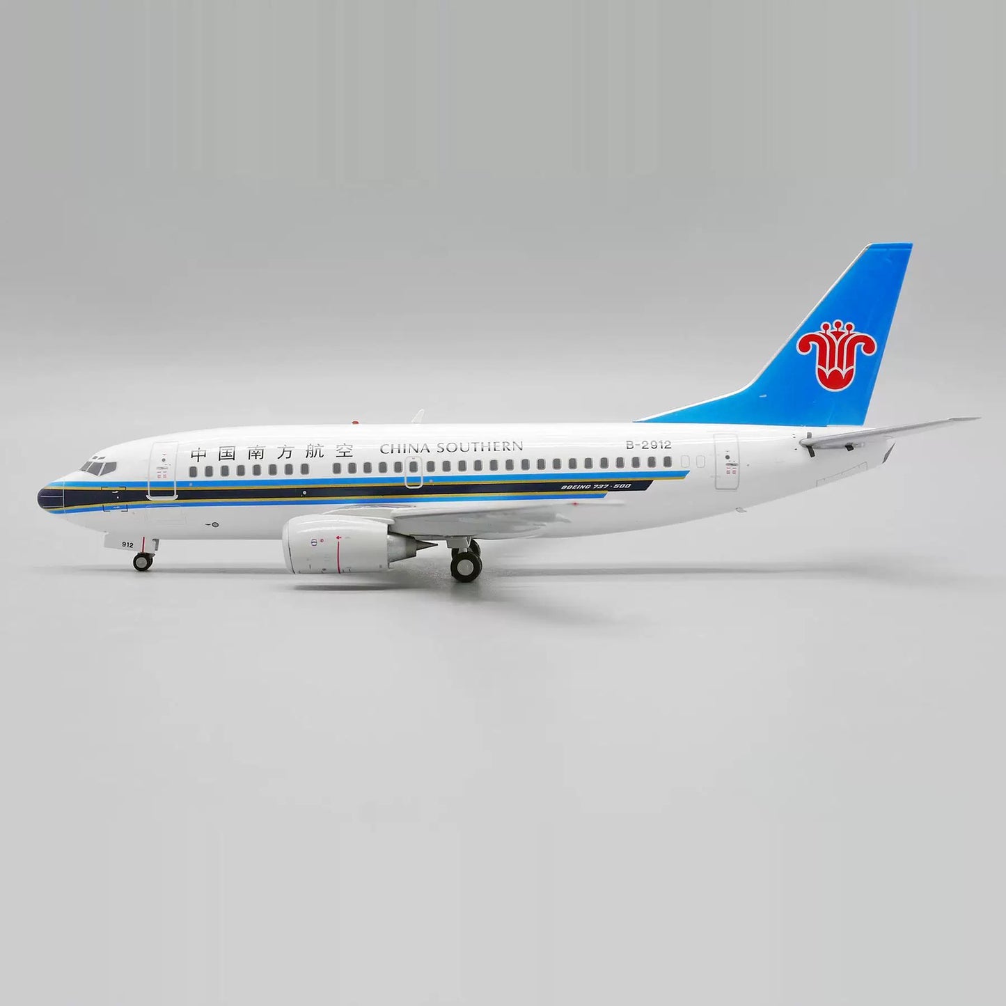 1:200 JC Wings China Southern Airlines Plane B737-500 Diecast Aircraft Model
