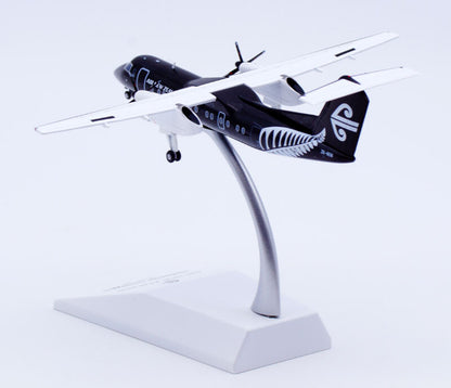 1:200 JC Wings AIR NEW ZWALAND BOMBARDIER 8Q300 Airplane Diecast Aircraft Model