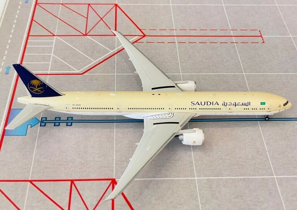 1:400 Phoenix Saudia BOEING 777-300ER Passenger Airplane Diecast Aircraft Model