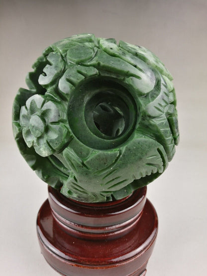 Chinese green jade Hollow-out carved fengshui dragon ball magic Statue