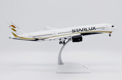 1:200 Wings Starlux Airlines Airbus A350-900XWB Airplane Diecast Aircraft Model