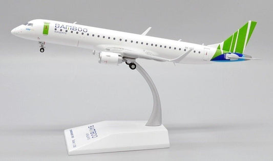 1:200 JC Wings BAMBOO AIRWAYS Embraer ERJ190-200LR Passenger Plane Diecast Model