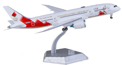 1:200 SQ Wings Japan Airlines B787-8 JA837J Passenger Airplane Diecast Model