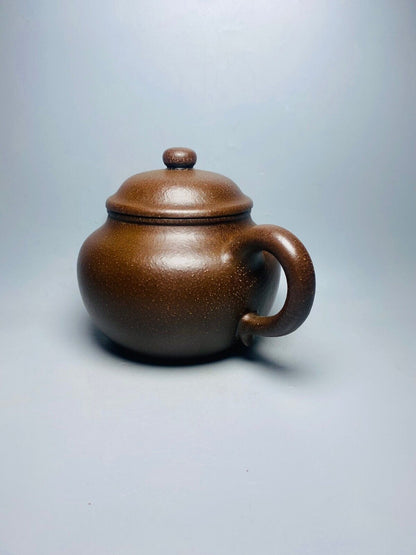 Chinese Yixing Zisha Clay Handmade Exquisite Teapot （莲子底款：大亨）