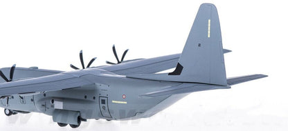 1:200 Hogan F.F.AA Lockheed C-130J Airfreighter Diecast Military Aircraft Model