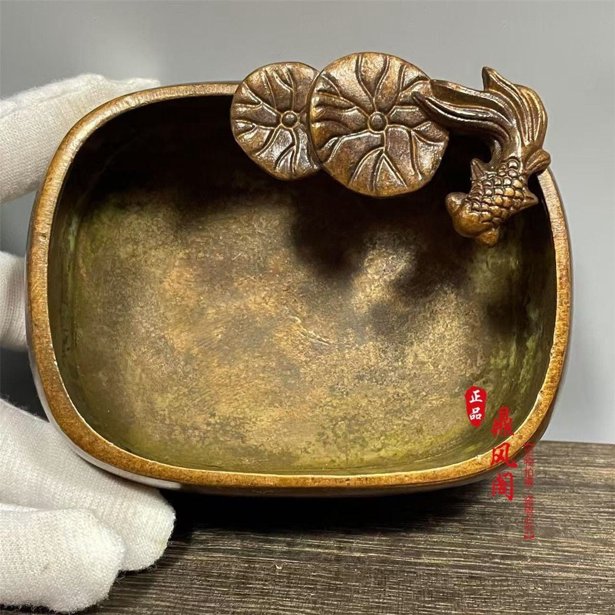 4" China Retro Solid Copper Lotus Leaf Goldfish Incense Burner Ashtray Ornament
