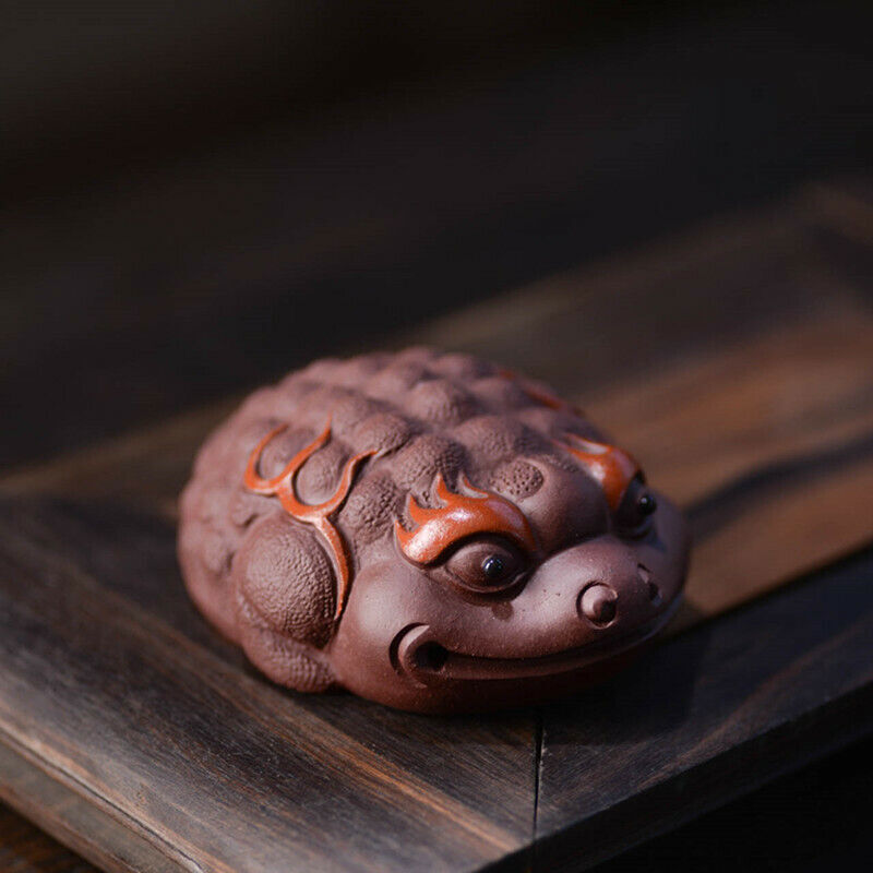 Chinese Yixing Zisha Pottery Purple Clay Animal Golden Toad Pixiu Tea Pet Statue