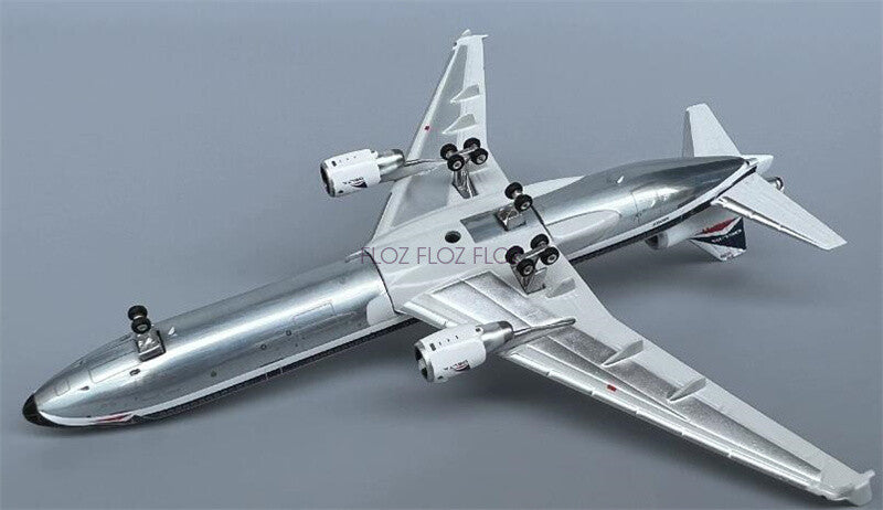 Phoenix for DELTA Airlines MD-11 N806DE 1:400 Aircraft Pre-built Model