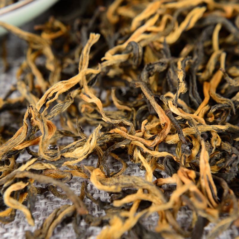 500g Yunnan Fengqing Dian Hong Tea One Bud Curved Strips Kung Fu Black Tea