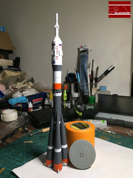 1:200 Scale Russian Soyuz carry rocket model Finished Painted product