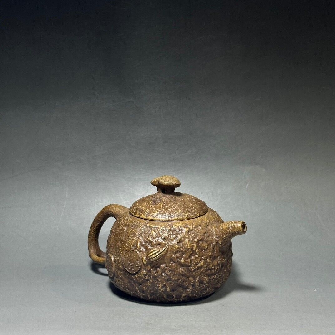 Chinese Yixing Zisha Clay Handmade Exquisite Teapot （金蟾壶 底款：蒋蓉）