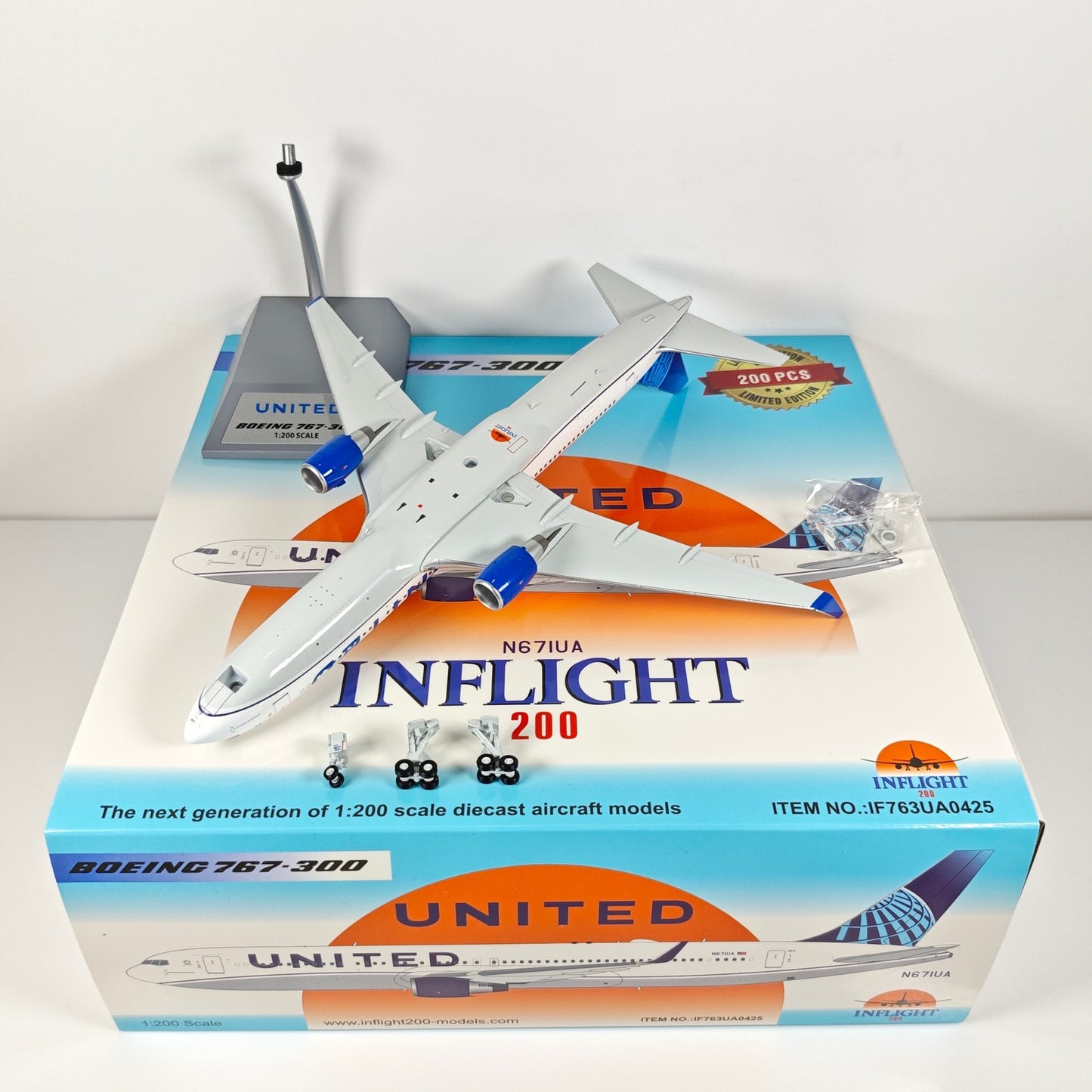 1:200 InFlight United B767-300 N671UA Passenger Airplane Diecast Plane Model