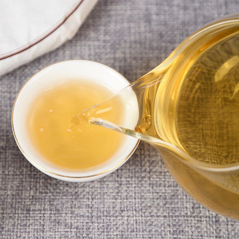 Yiwu Fenghuang Wo Seven Seeds Cake Spring Tea 357 Organic Green Tea Tea Cake