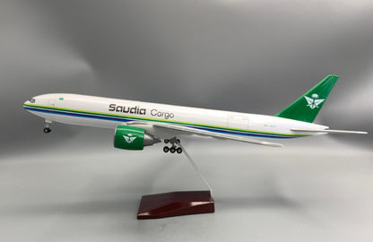 1:157 47CM Saudi Cargo BOEING 777-300ER Aircraft Landing Gear Resin Plane Model