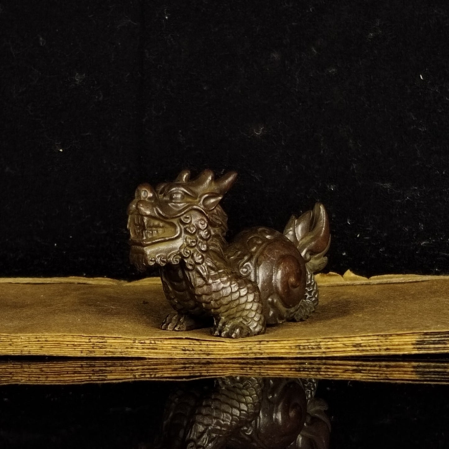 Rare collectable dragon son figure statue table home decor bronze tea pet gift