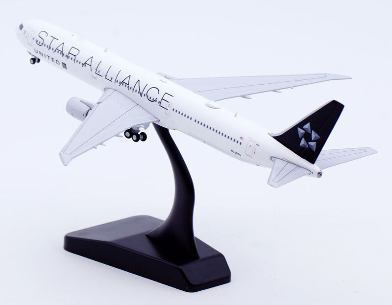 1:400 JC Wings United Airlines Plane Boeing 767-400ER Diecast Aircraft Model
