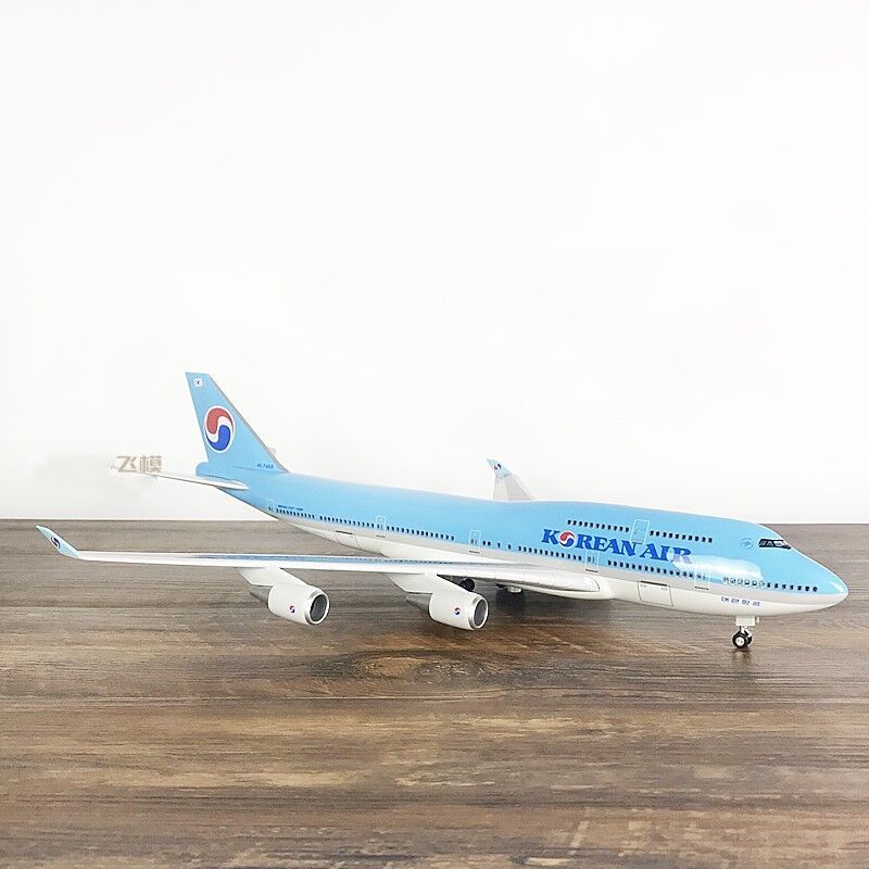 47CM 1:150 KOREAN AIR BOEING 747-400 Airplane Landing Gears Resin Plane Model