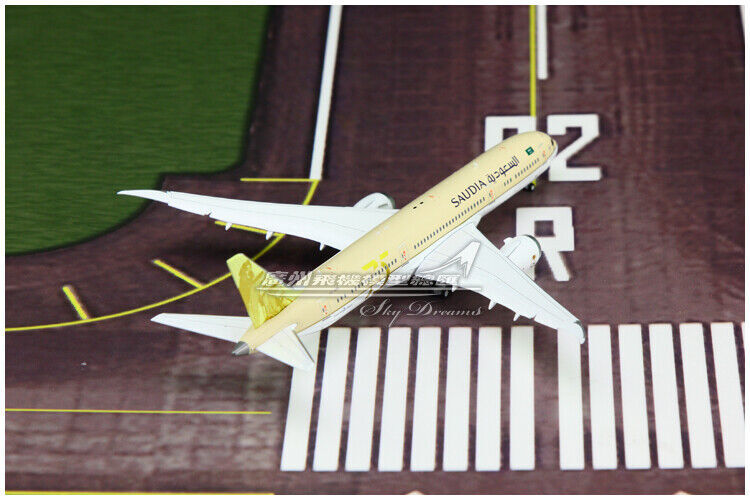 1:400 JC Wings Saudi BOEING 787-9 Passenger Airplane Flap Down Diecast Model