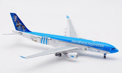 1:200 30CM B-Models Aerolineas Argentina AIRBUS A330-200 Airplane Diecast Model