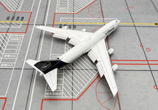 1:400 YY Wings Lufthansa BOEING 747-400 Flap Down Passenger Plane Diecast Model