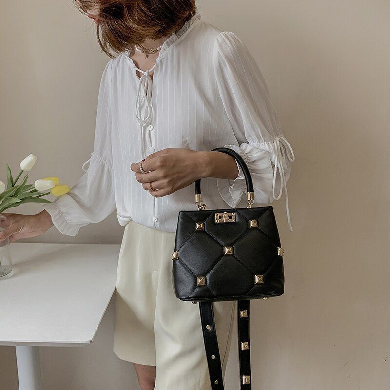 Fashion Rivet Shoulder Bag Handbag Crossbody Bags Purse Phone Pack 21*12*18 CM