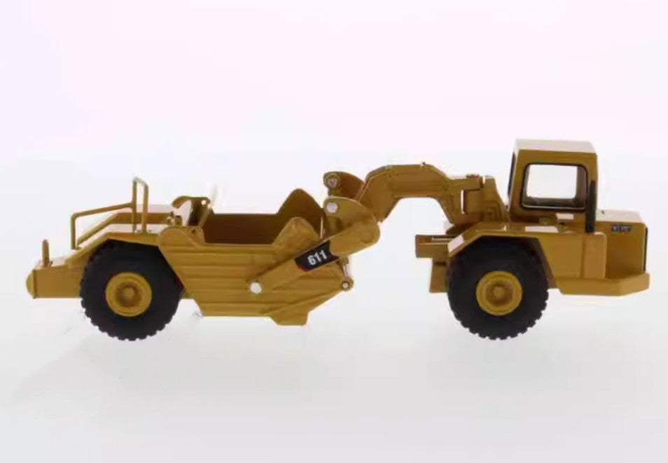 1:64 CAT611 Wheel Tractor Scraper Construction Machine Equipment Diecast Model