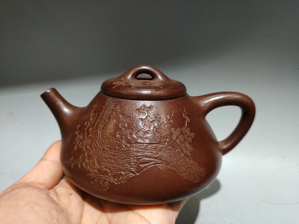 Chinese Yixing Zisha Clay Handmade Exquisite Teapot