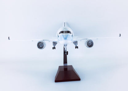 47CM 1:140 CATHAY PACIFIC AIRBUS A350 Airplane Landing Gear Resin Aircraft Model