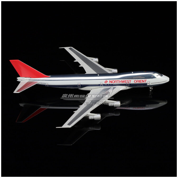 1:400 Phoenix NORTHWEST ORIENT BOEING 747-200 Airplane Diecast Aircraft Model