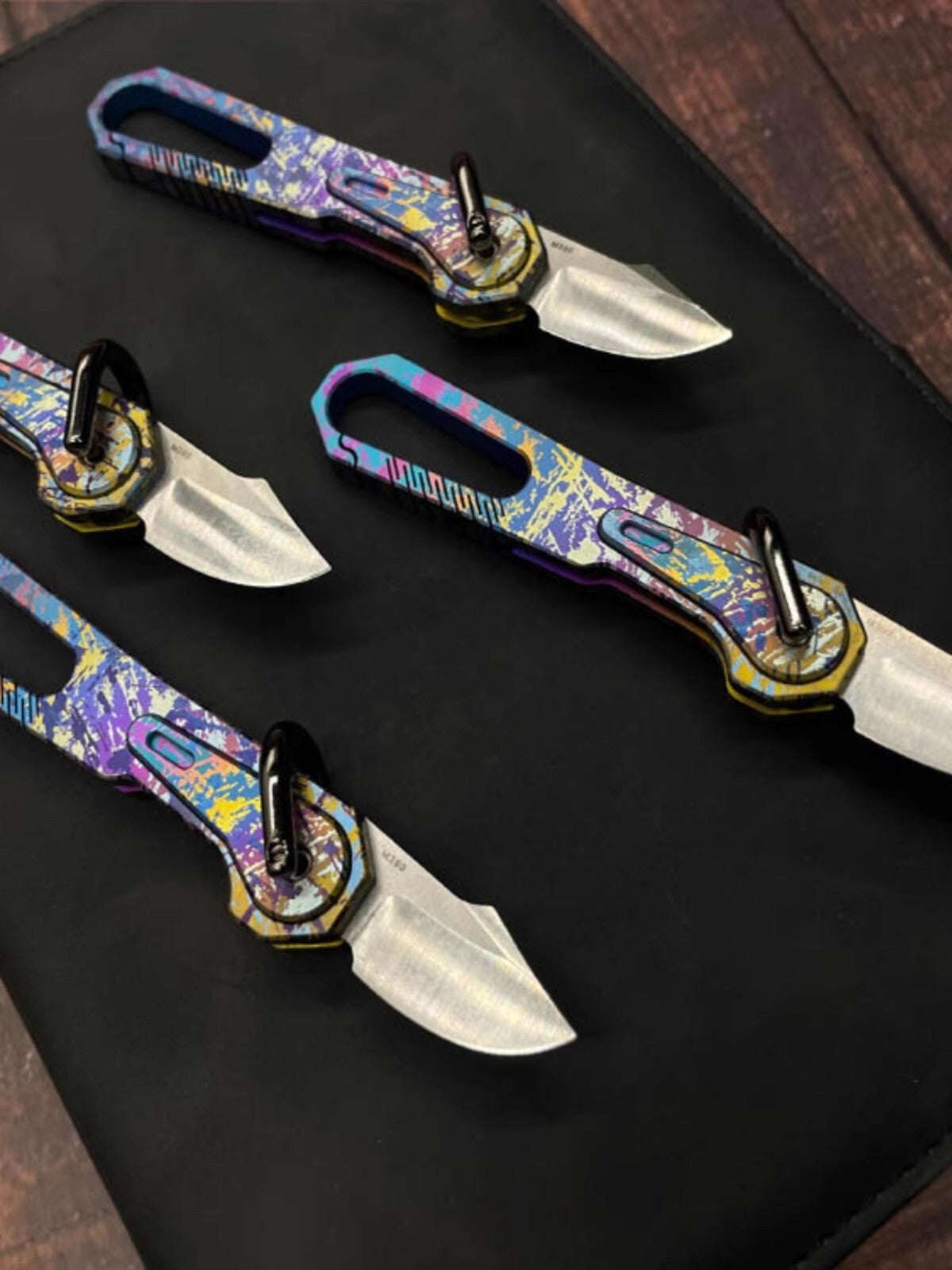 New Titanium Mini Knife Small Pocket Key Chain Pendants Folding Knife Gift
