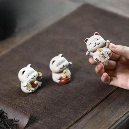 1Pc Chinese Yixing Purple Clay Fortune Cat Tea Pet Toys Tea Statue Ornaments