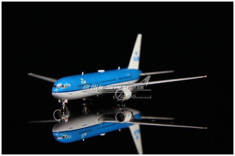 1:400 Phoenix KLM BOEING 767-300ER Passenger Airplane Diecast Aircraft Model