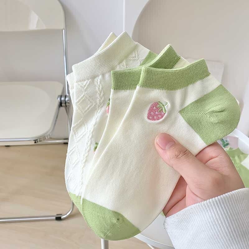 Spring New 5 Pairs Womens Girl Cotton Crew Socks Strawberry Dress Work Socks