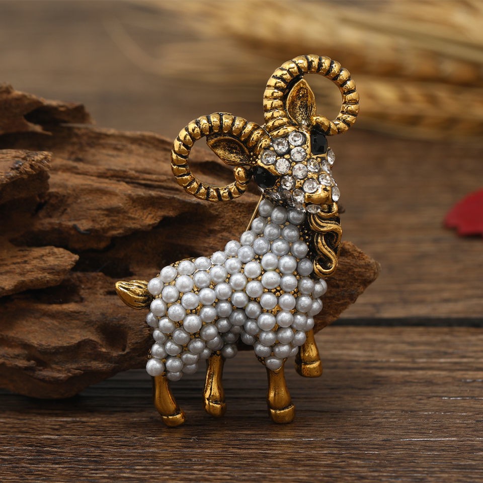 Pearl Goat Brooch Metal Sheep Pin Sweater Cardigan Accessory Gift
