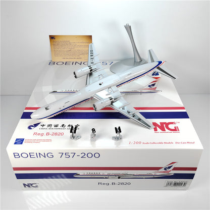 1:200 NG Model China Southwest Airlines B757-200 Airplane Diecast Aircraft Model