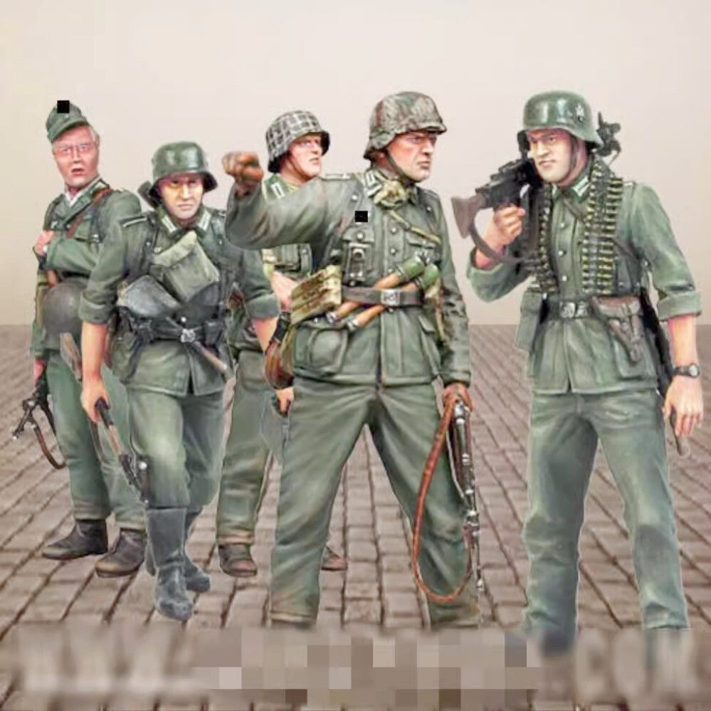 1:35 resin figure model kit Five German soldiers in WW II Unassembled Unpainted