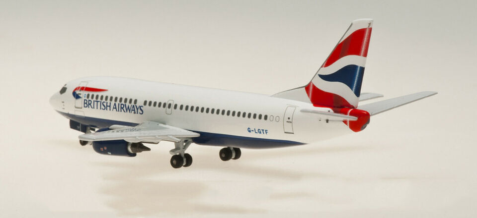 1:400 AeroClassics BRITISH AIRWAYS Boeing 737-300 Passenger Plane Diecast Model