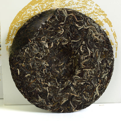 357g Yunnan puer Pu'er Puerh Tea Iceland King Raw Cake Spring Ancient Tea