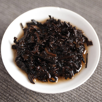100g Yunnan Old Pu'er Tea 2021 Menghai Ripe Tea Mini Tea Cake Big Tree Tea