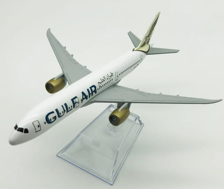 16CM GULF AIR BOEING 787 Passenger Aircraft Plane Diecast Airplane Model