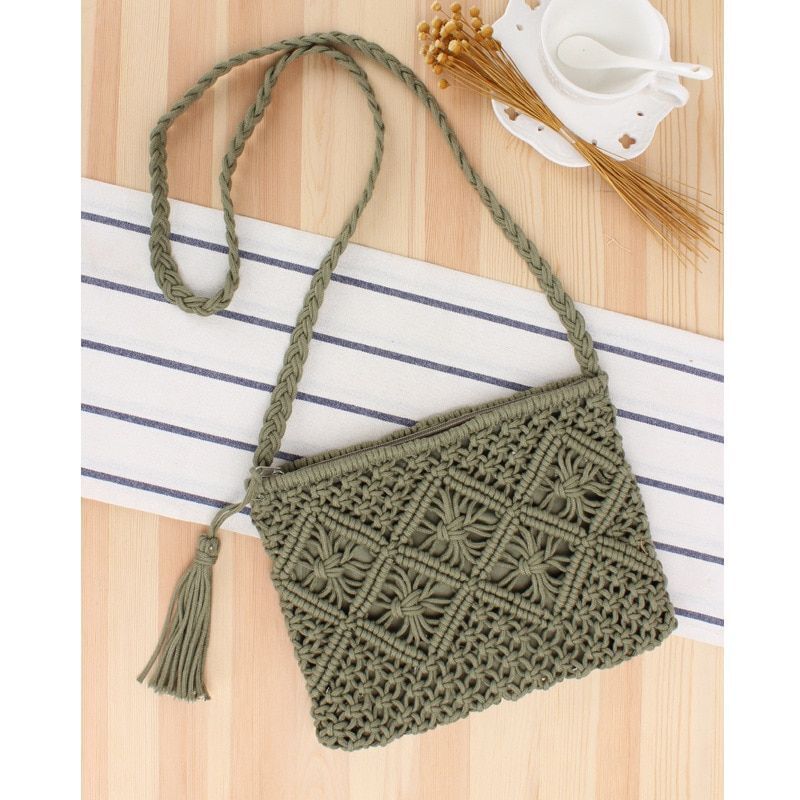 Bohemian Straw Woven Clutches Bag Fashionable Tassel Causal Handbag Vintage Bag