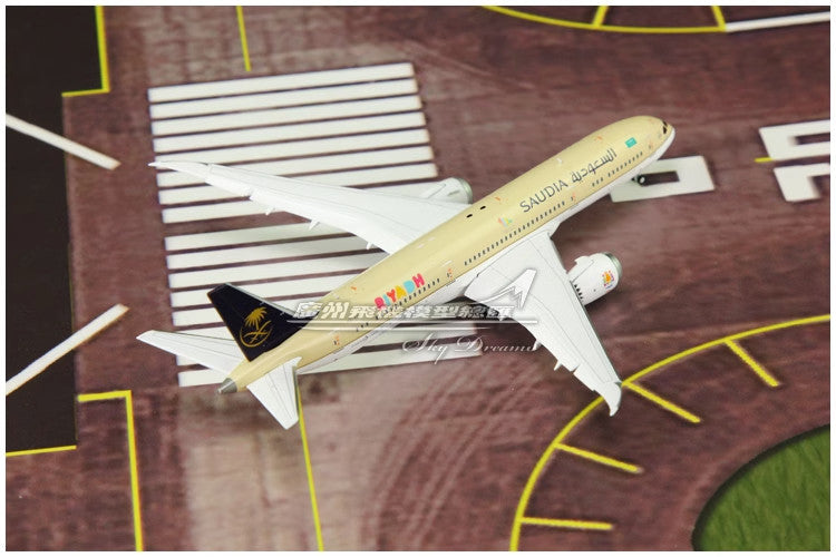 1:400 JC Wings Saudia BOEING 787-9 Passenger Airplane Flap Down Diecast Model