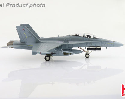 1:72 HM CF-188B Hornet 188902, 425 Sqn., CAF 2004 Fighter Diecast Aircraft Model