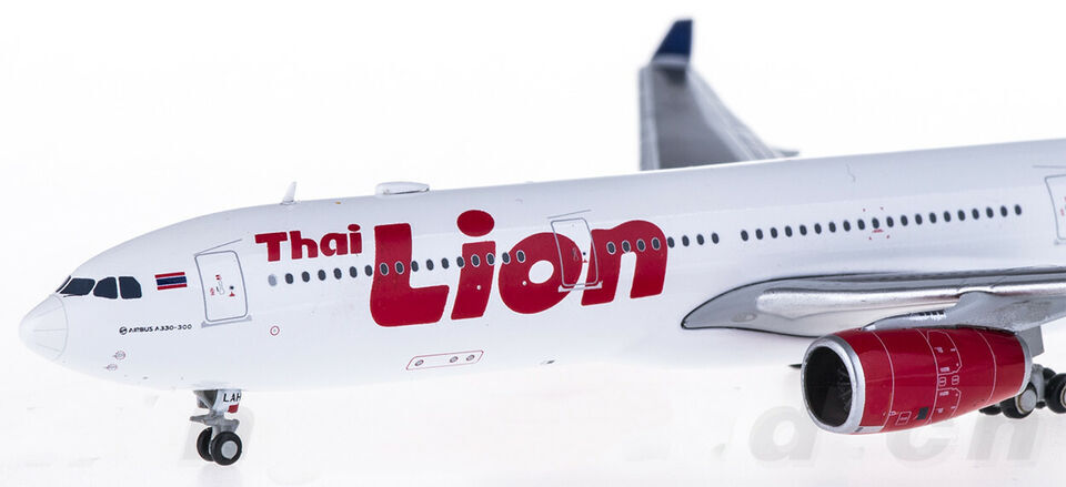 1:400 JC Wings Thai Lion Air AIRBUS A330-300 Passenger Airplane Diecast Model