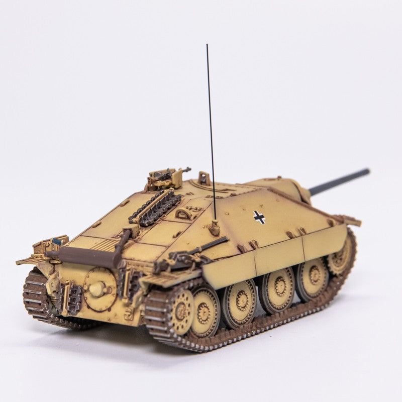 1/72 German Hunter tank destroyer Finished product model