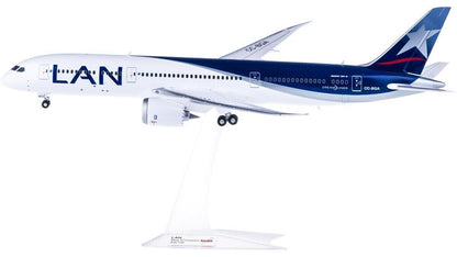 1:200 32CM Herpa LAN BOEING 787-9 Passenger Airplane ABS Plastic Aircraft Model