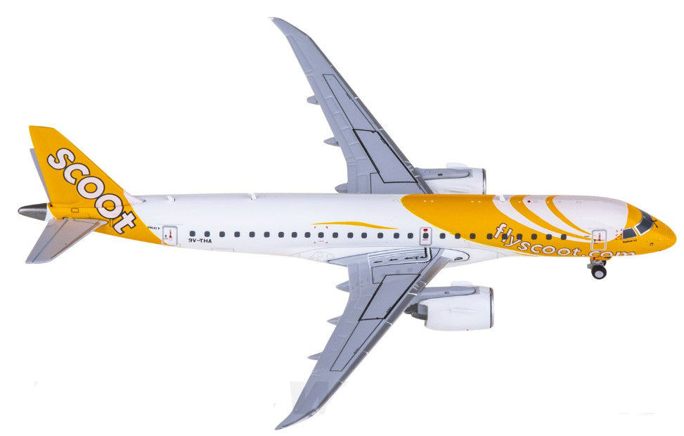 1:400 JC Wings Scoot Embraer ERJ-190-E2 Passenger Plane Diecast Aircraft Model