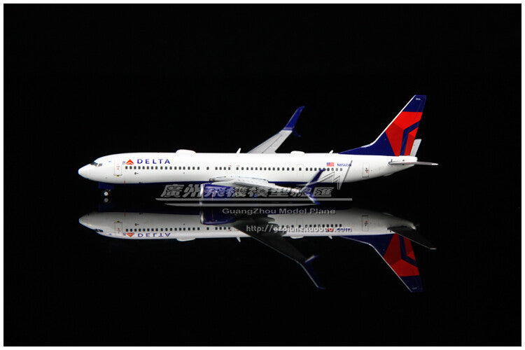 1:400 GeminiJets DELTA BOEING B737-900ER Airplane Diecast Plane Aircraft Model